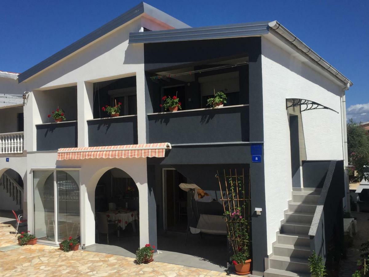 Apartment Roko Vir Exterior photo