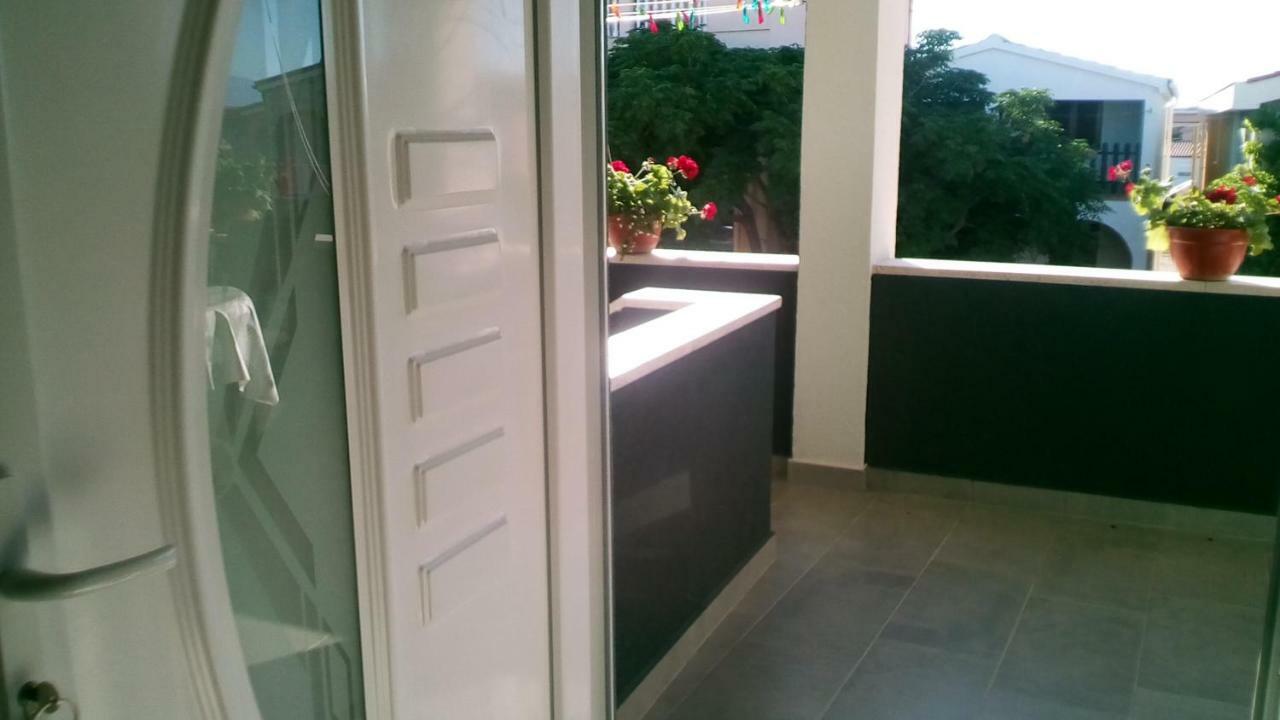 Apartment Roko Vir Exterior photo